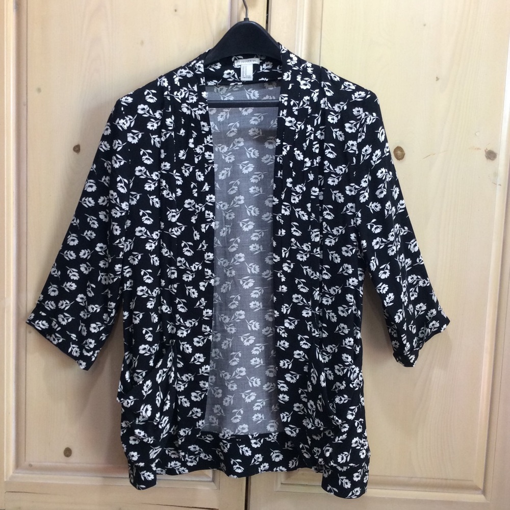 Open long sleeve top